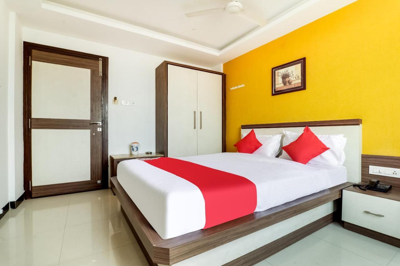 Oyo 61247 Hotel Vijayalakshmi Tiruppur Extérieur photo